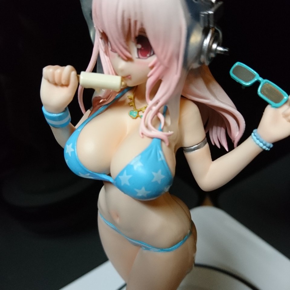 Chihiro_Bukkake's tweet photo. すーぱそに子
サマービーチ　アイス　サングラス

#ぶっかけ #フィギュアぶっかけ #bukkake https://t.co/CUjSCWcP8O