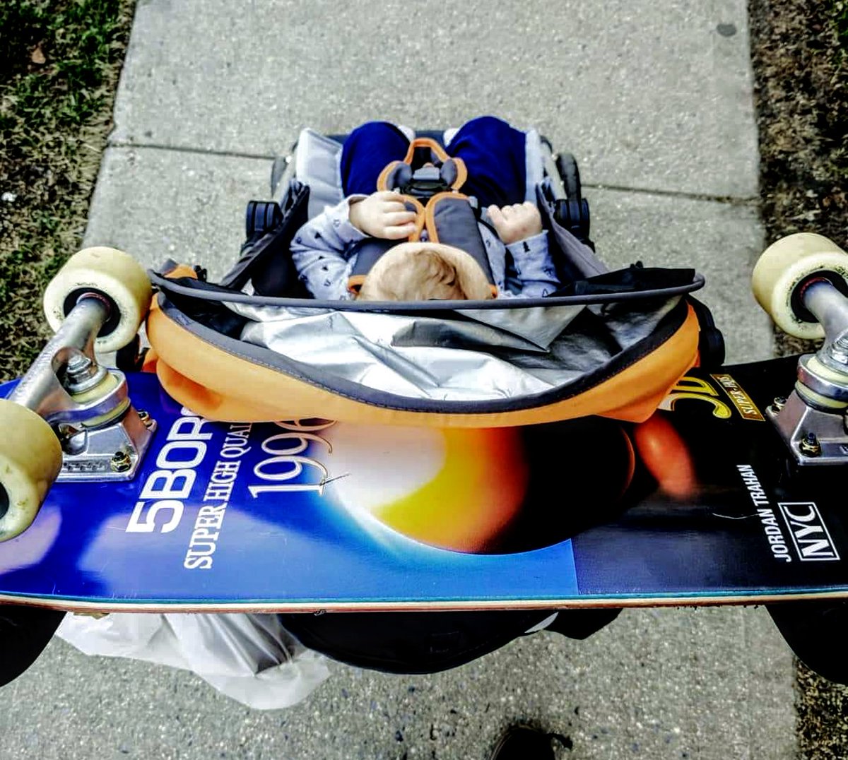 Fresh set up skitchin on a stroller #dadlifeisrad