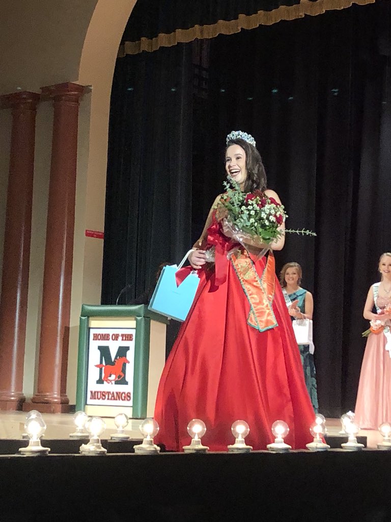 MandarinMiss's tweet photo. Congratulations to Miss Mandarin 2019, Abby Dionne! https://t.co/hlNKDdPrJc