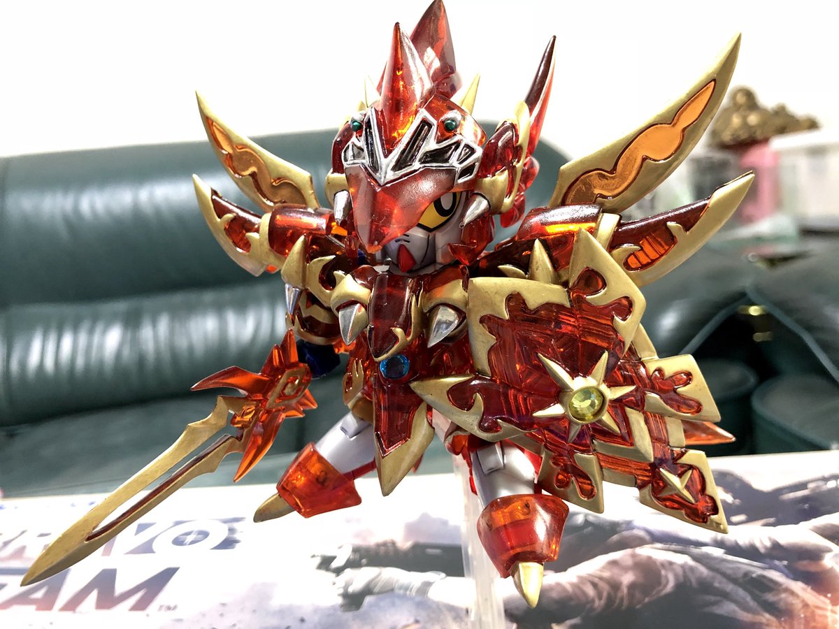 Deathevil 不死鳥鎧騎士lbb 這隻gk素材很棒 缺點就是頭太重容易後仰xd