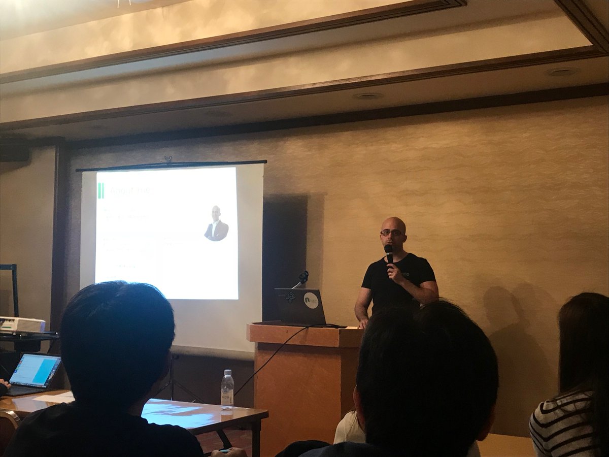 utokyo_crypto's tweet photo. 4/12にNEOのmeetupが行なわれました。NEOのsenior R&amp;D managerのMalcolm LeriderがNEOの将来的な方向性や、コンセンサスアルゴリズムdBFTなどの具体的な仕組みまでお話しされ、非常に有意義でした。
今後は私たちが参加するカンファレンスやミートアップなどの告知もしていこうと思っております。 https://t.co/cqfd9R3yXc