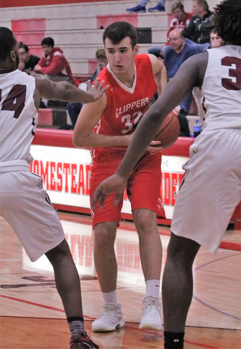 WisBBYearbook's tweet photo. One of the better players last weekend at the Rock Spring Classic for the Wisconsin Crusaders Elite 17U club  -- 2018 F Carson Talbert (6-6) of Sturgeon Bay. Talbert is a mobile and athletic forward who can score in multiple ways. https://t.co/tsHNQisaAF