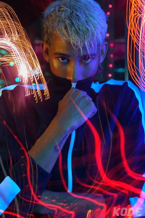 KeiynanLBR's tweet photo. 📷  | #FBF #KodeNext estrelando Keiynan Lonsdale ✨ https://t.co/chMjDdsY3m