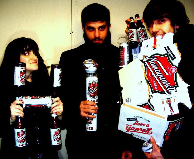 2010? our long time tour sponsor <a href="/Gansettbeer/">Narragansett Beer</a> is sponsoring both of our final shows! ticket links here: rozandthericecakes.com🍺🍻