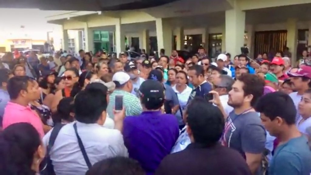 flechitasatodos's tweet photo. #Anulanelecciones de #AgenteMunicipal en la #VilladeAllende en #Coatzacoalcos https://t.co/aDvBsMsQfi https://t.co/ruOoTbxYS4