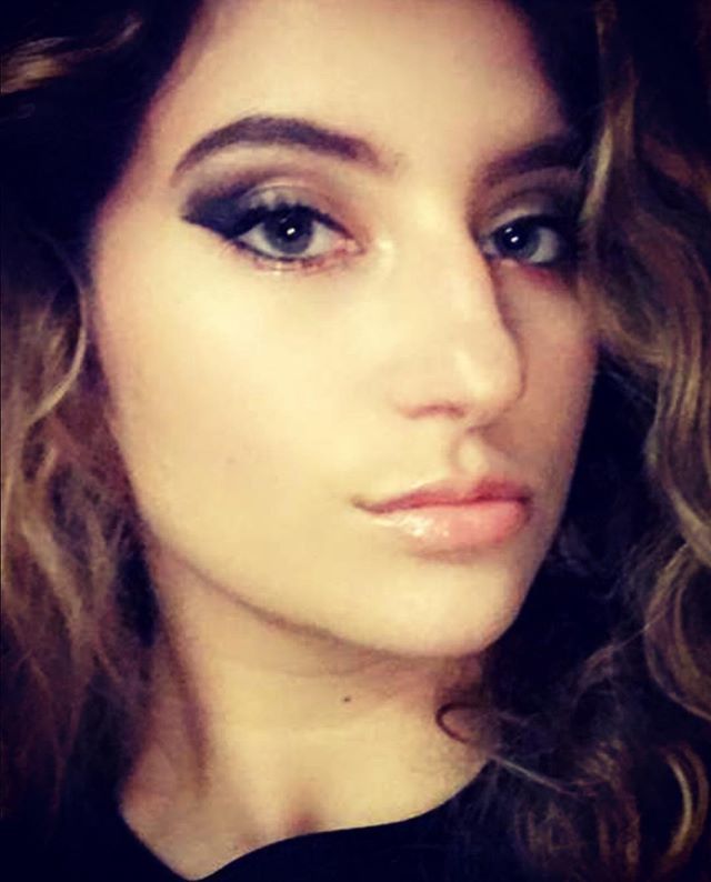 MyAllJewelry's tweet photo. Today my baby my world is 18. I could not be more proud of who she has become on the inside apart from being a beautiful and intelligent fun loving human being.  You bring light into my heart and my life.  I adore you my little princess. I pray that you … https://t.co/8Cm7KTAuYk https://t.co/HJAAP1Hf63