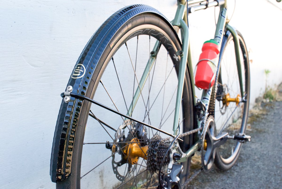 SimWorks_USA's tweet photo. with BICYCLE with SimWorks set up!
Chris DiMinno is a chef at @jackrabbitpdx . He is riding @chefscycle on the west coast for three days, 300miles for $$$ to raise for #Nokidhungry in May!
#swMisirloubar
#swSimDrops
#swRhondastem
#swHonjo
#simworksusa https://t.co/AGEeaKwrom