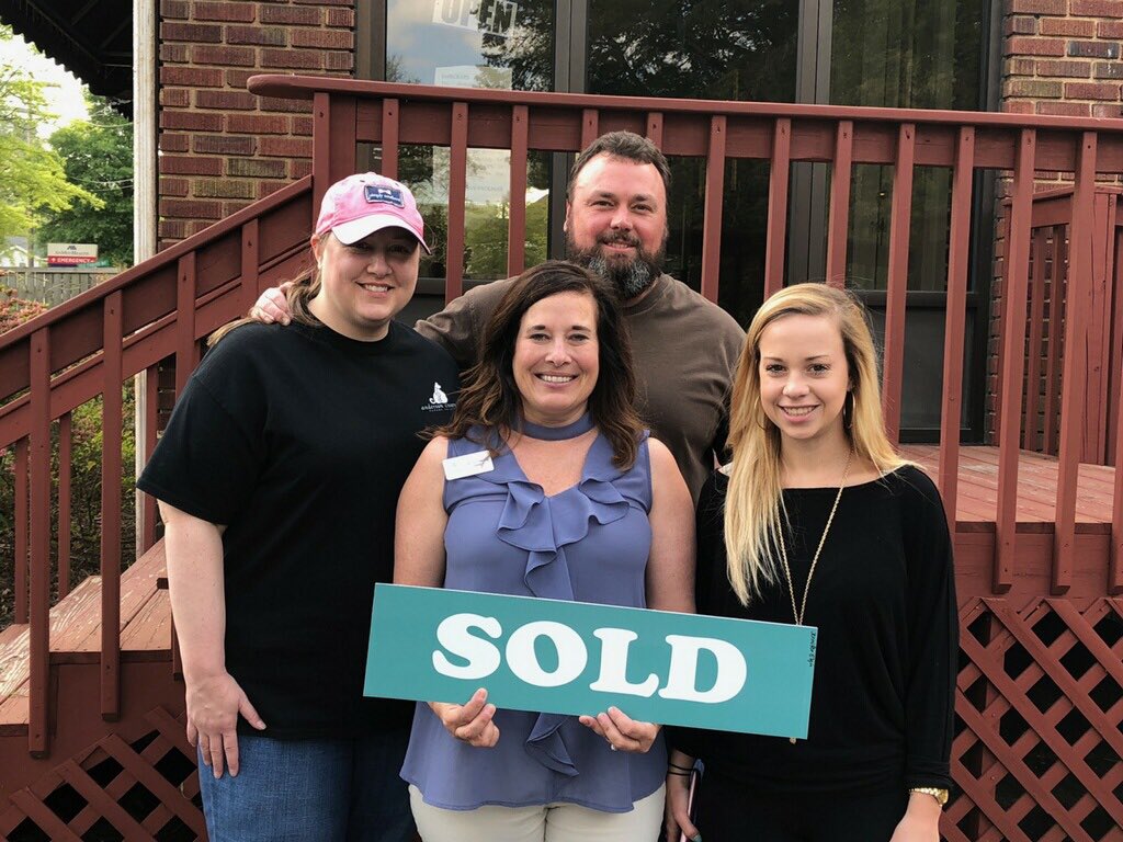 cromerandcompa1's tweet photo. Congratulations to Michele Herring on your closings today! Call Michele today at (864) 225-7000 to get your home SOLD! #wearecromerandcompany #upstatesc #andersonsc #homeiswheretheheartis #sold #closingday #realtor #realestate #realtorlife https://t.co/dEhdoVlQba