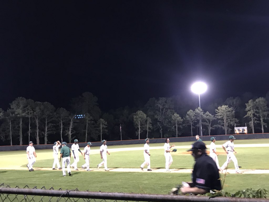 RowdyEHSRams's tweet photo. @EHSramsbaseball defeats Westport(ocala) 4-3. @SunPreps @ThePrepZone @IanPTV20 https://t.co/7VecOCGTlQ