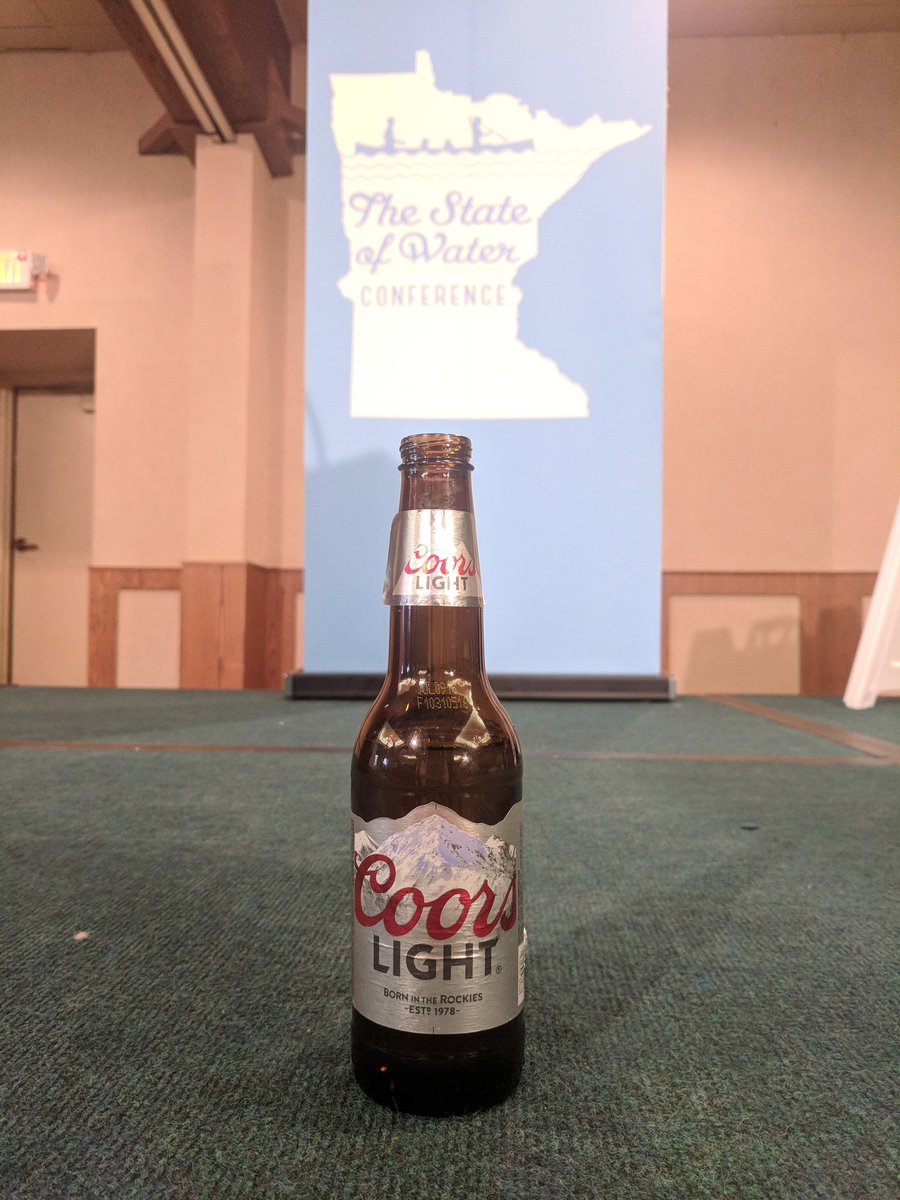 The exhibitor reception at the #StateofWater conference was great. #beersaveslakes