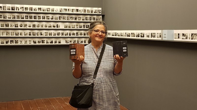 ICPhotog's tweet photo. ICP Infinity Award recipient and #ICPalumni @DayanitaSingh (Doc'88) wants to put a museum in your pocket. #InfinityAwards https://t.co/l4kTvQSm93 via @NPR https://t.co/NDoOI0nWAO
