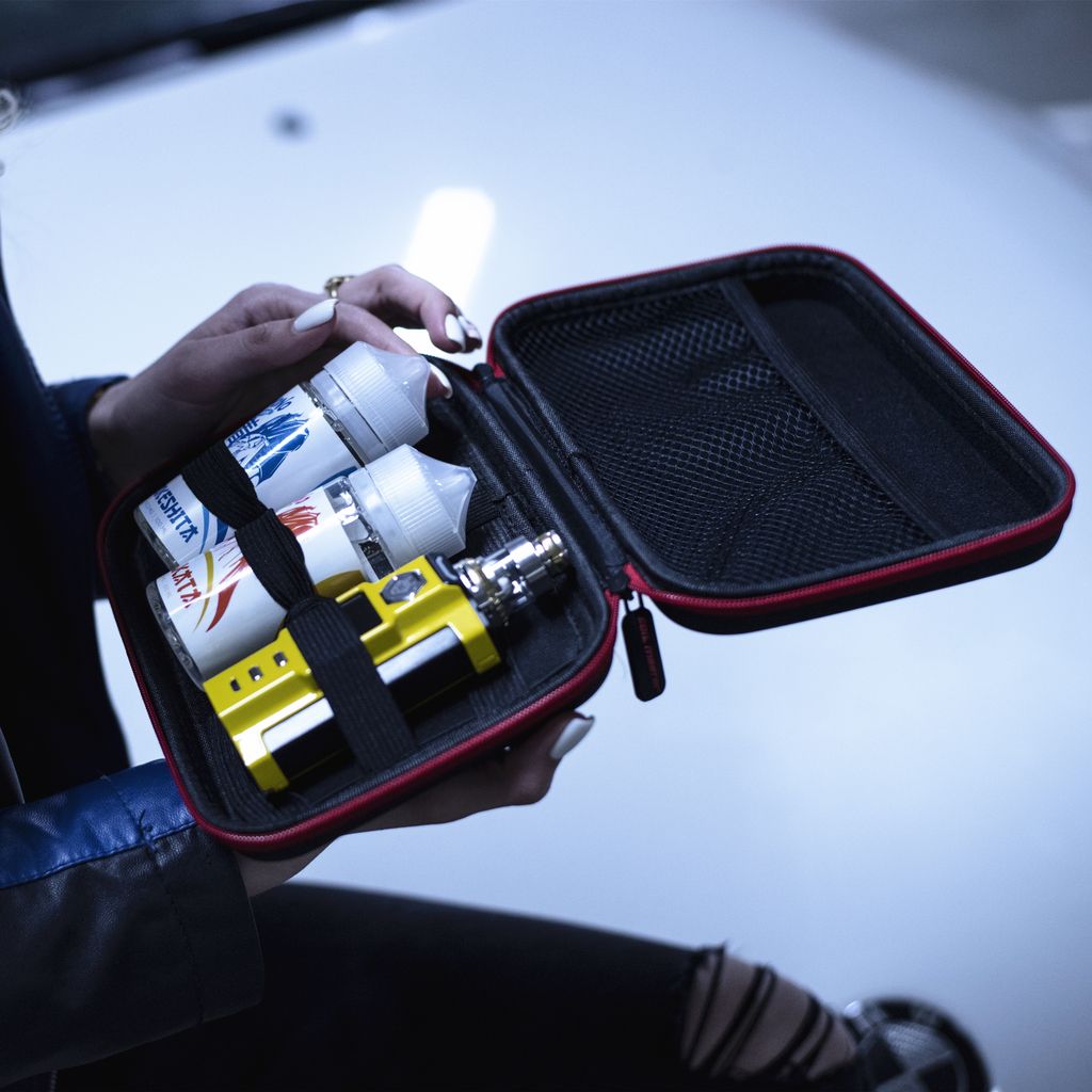 coilmasternet's tweet photo. Chill with those who make you forget to check your phone. #Goodvibes
Have fun with #CoilMaster #KbagMini!👊
🌐https://t.co/UNepAsIR38
#vape #vaping #ecigs #coilbuild #vapelife #vapestyle https://t.co/wWxokLLqJk