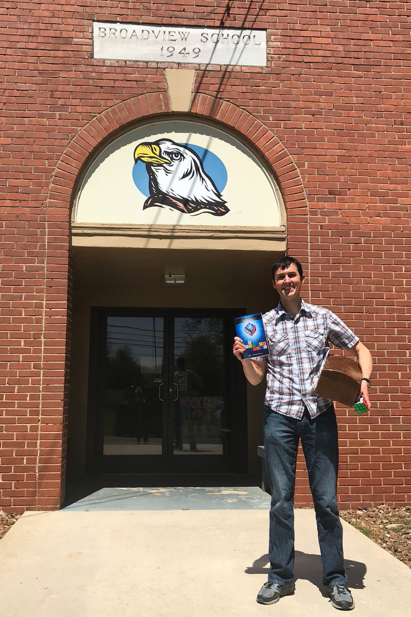Bo_Boswell's tweet photo. I was very grateful for the opportunity to visit my old school, #BroadviewElementary, and speak with the students today. Being able to read the chapter in #TheCenturyCube that takes place in the actual school was awesome! https://t.co/uvHVjTjEhU https://t.co/0oP1GwR0Uv