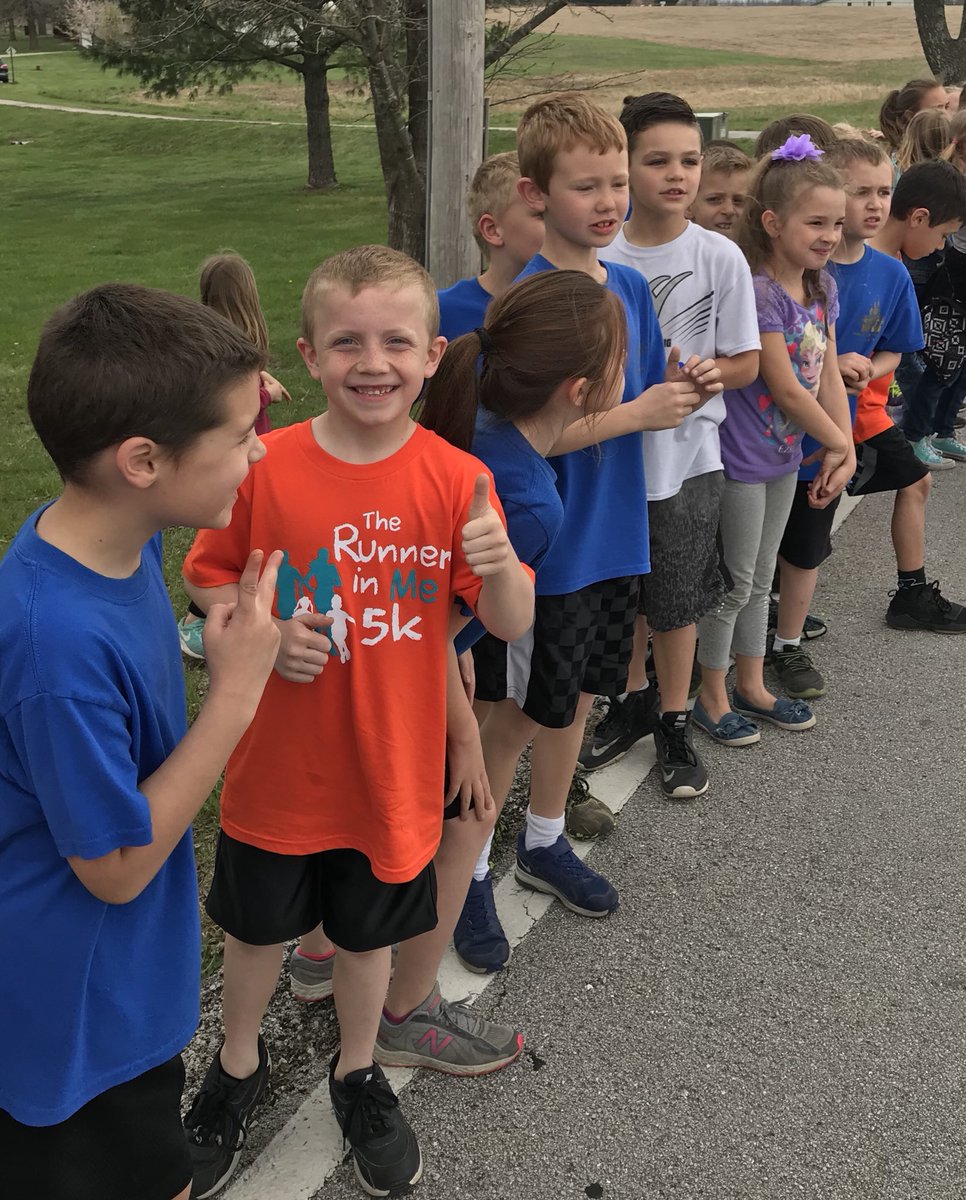 JillMarieberry3's tweet photo. Mile races today!!! Love this for so many reasons- the drive of my kids and the pride they have for each other ❤️❤️❤️#thinkwinwin #beginwiththeendinmind #thelim #lovewell https://t.co/NsoagsBTSi