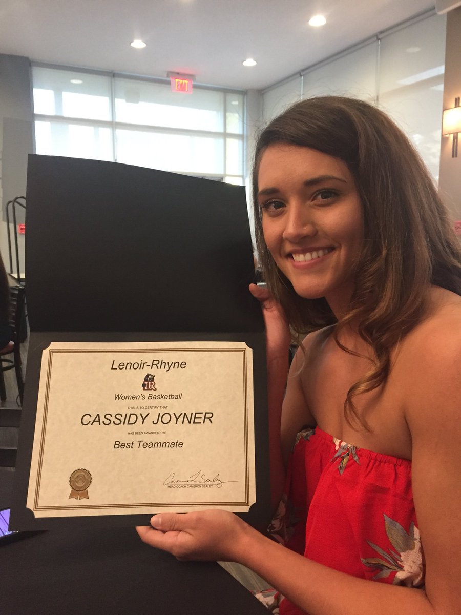 sjoynerpayne's tweet photo. Congratulations @cassiidybrooke on honor of team mate of year LR basketball. Proud of you! https://t.co/h3TD84DoGM