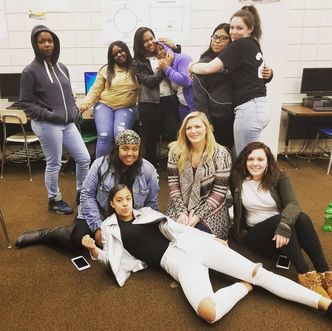 CultivateRYouth's tweet photo. Trails, tribulations... gains and loss we still stand strong as ever! 💪🏿❤ #FIYAPride #FIYASisters #FIYAAdventures #FIYAMovement #FIYAExperience #CultivatingResilientYouth #FIYA #CultivateRYouth #CultivatingU #Mentoring #GiveBack #Leadership https://t.co/iEUheIiIRK