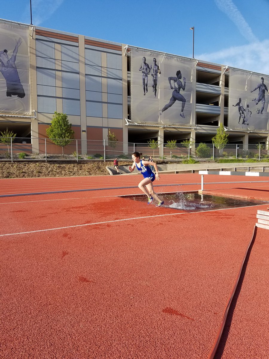 Jessup_TFXC's tweet photo. Amber Taylor wins the 3000m steeple chase @ American River Distance Carnival with a time 12:21.21! @JessupAthletics #steeplechase https://t.co/umX94UBnT8