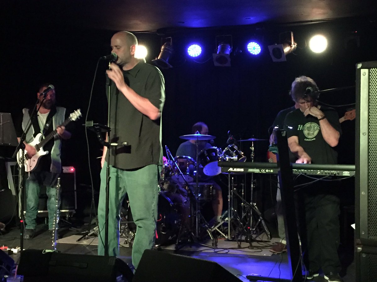 steveperakis's tweet photo. Downright Nasties soundcheck- getting ready to rock! https://t.co/1KwtnDb6JB