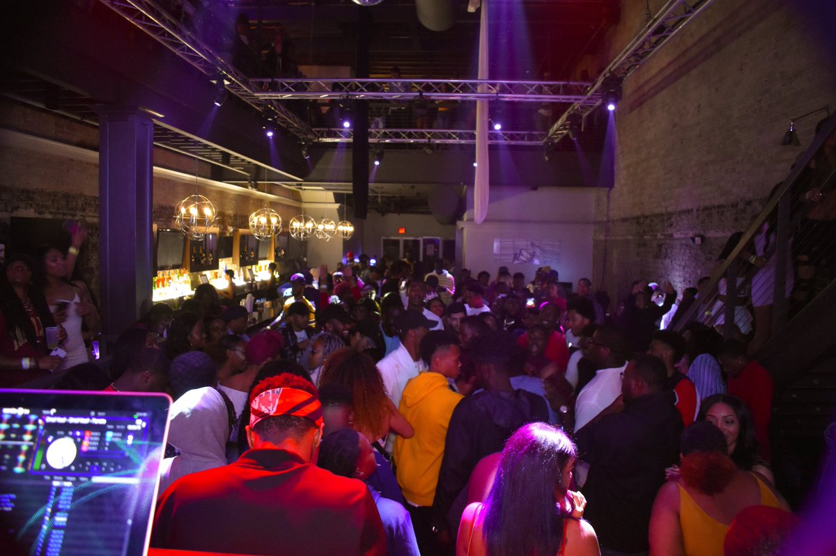 MOxSWAG's tweet photo. Itโs Lit #SpringTings at 1913 this Saturday yโall better get there early ๐ฅ๐ฅ๐ฅ
https://t.co/zlUoZAmK7k https://t.co/Bwffr3EuLk