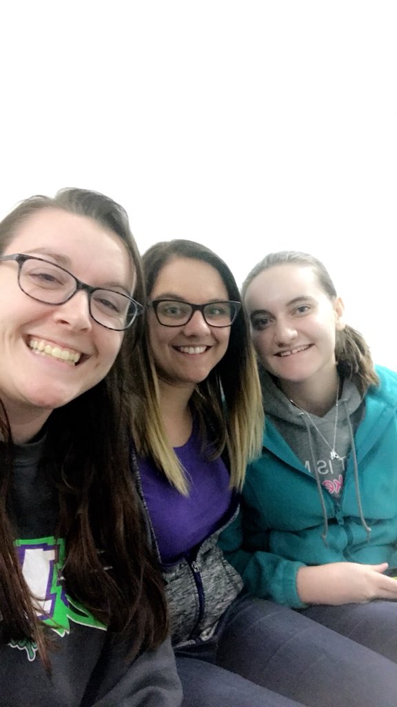 TayBay94's tweet photo. Some of my favorite girls 💚💜 https://t.co/5WOUxQwlci