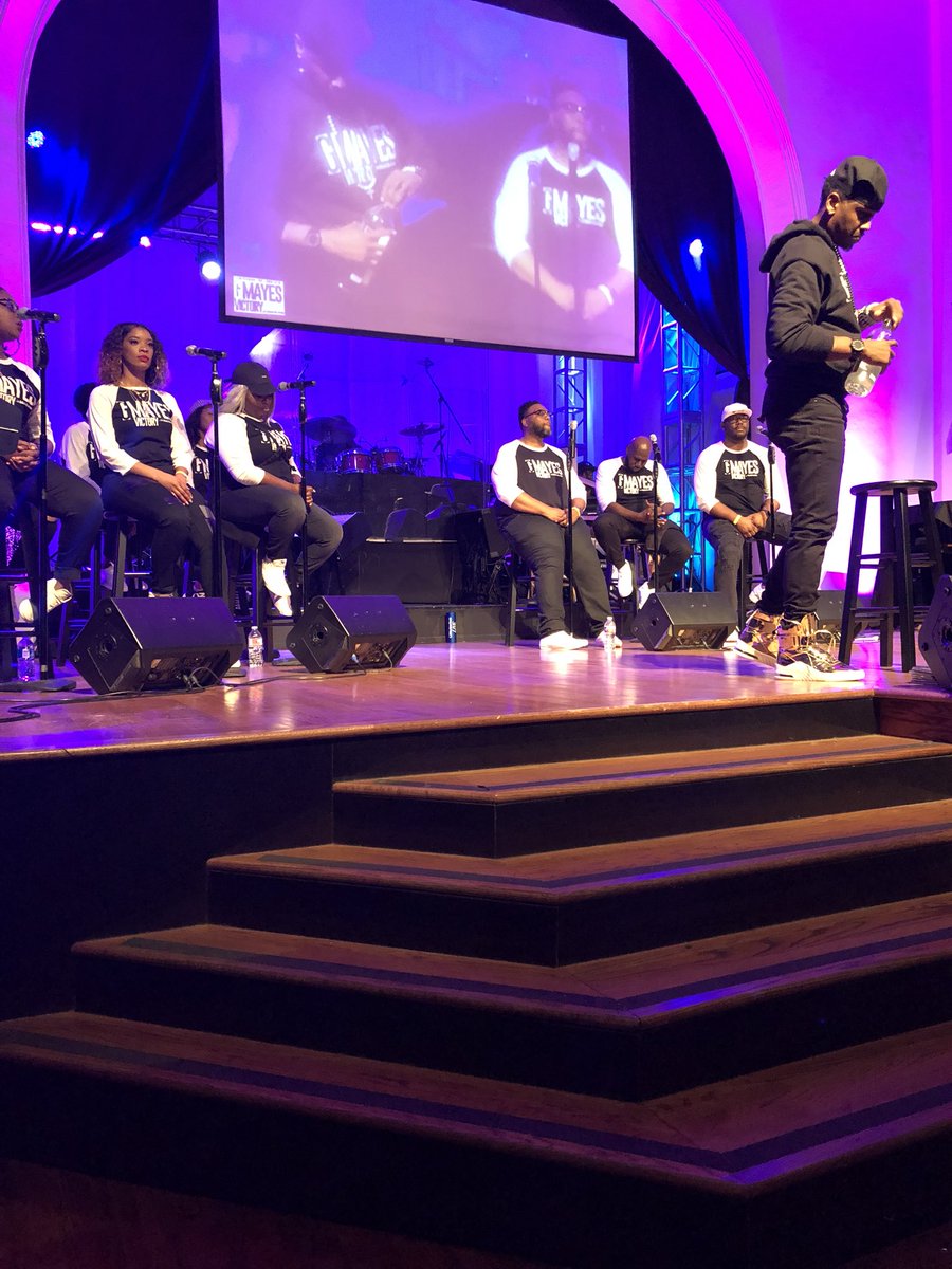 cedricballard's tweet photo. #VIBW Gary Mayes Live https://t.co/4nksqd7Dk2