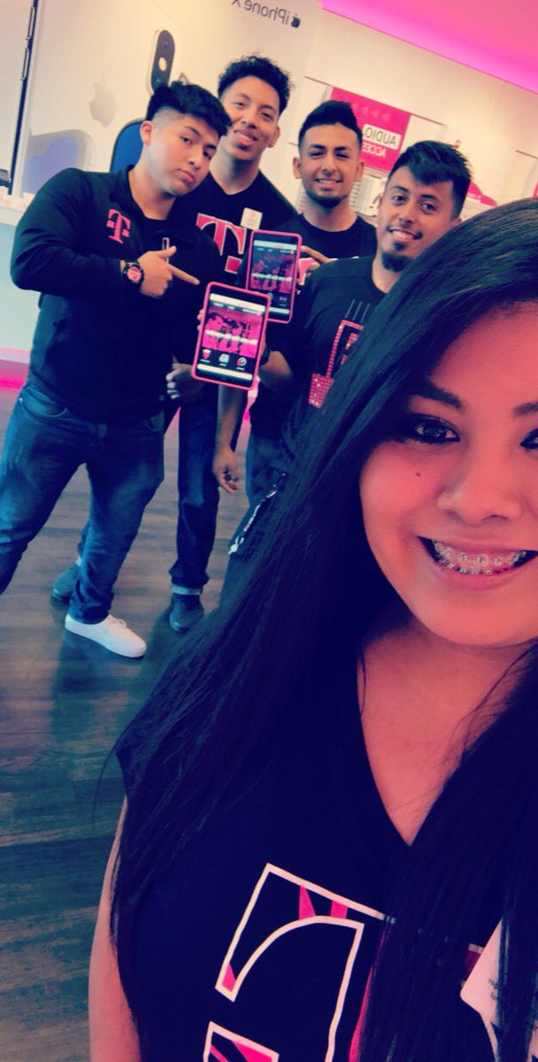 EdubMruizma's tweet photo. My boys are customer ready ! ! Are yours ? @OscarTbeast @tmobbbrianaoki @isaac2691 #MyTeamIsCustomerReady #TMOConnect #MADTOWN ! https://t.co/RhjjI8obAd