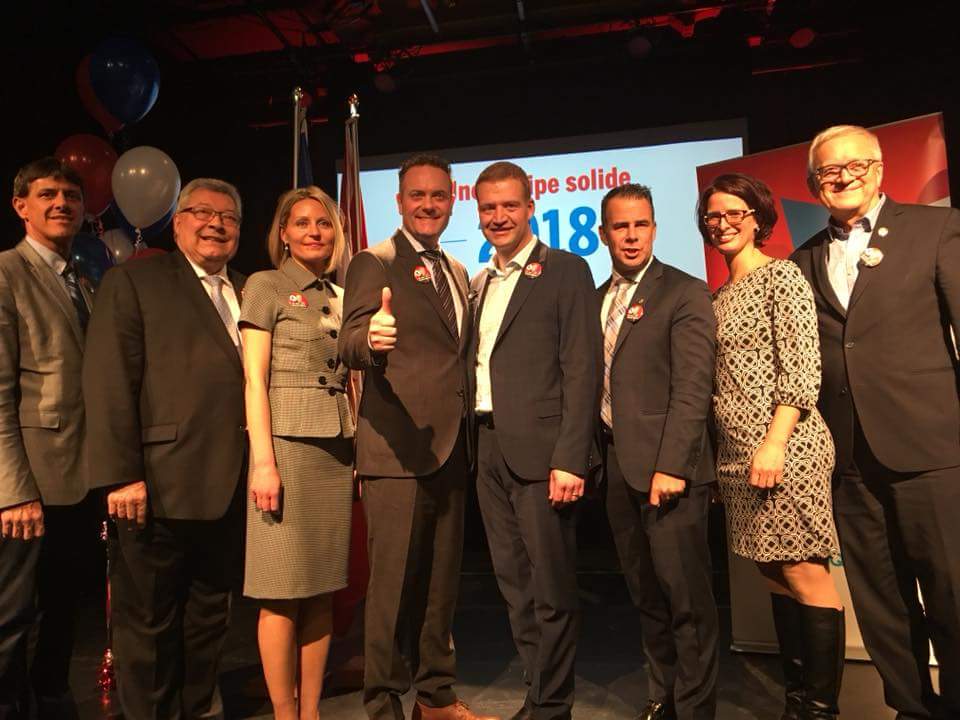 LucFortinSherby's tweet photo. Investiture de mon ami #CharlesPoulin, candidat du @LiberalQuebec dans la circonscription de Saint-François, ce soir, à #leParvis. Une salle bondée de gens qui t’accompagneront vers la victoire! Bravo! #PLQ https://t.co/8dV0yHFXve