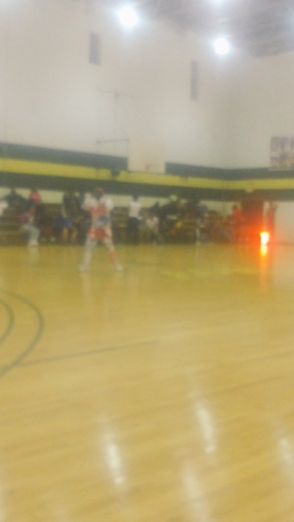 CJ2KHoopsRumors's tweet photo. Somebody pull the Fire Alarm! 🔥🔥🔥 ...no for real, we gots to get out of here! 😂😂😂😶 #ABAAllstars https://t.co/YtXxcBY8G1