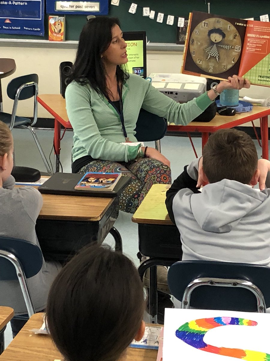 santonelli30's tweet photo. We had a week full of gues readers for #ReadingWeek2018 include myself on mix match day! What a great experience for students to hear stories from all community members @WarwickSchools #readingrocks https://t.co/M5Vrqt1bFq