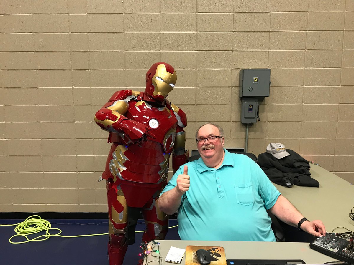 Ridgeroader's tweet photo. Got to meet Ironman at the Mount Mercy Dance Marathon. You meet the coolest people there. #MMUDM https://t.co/sFGUWTkLem