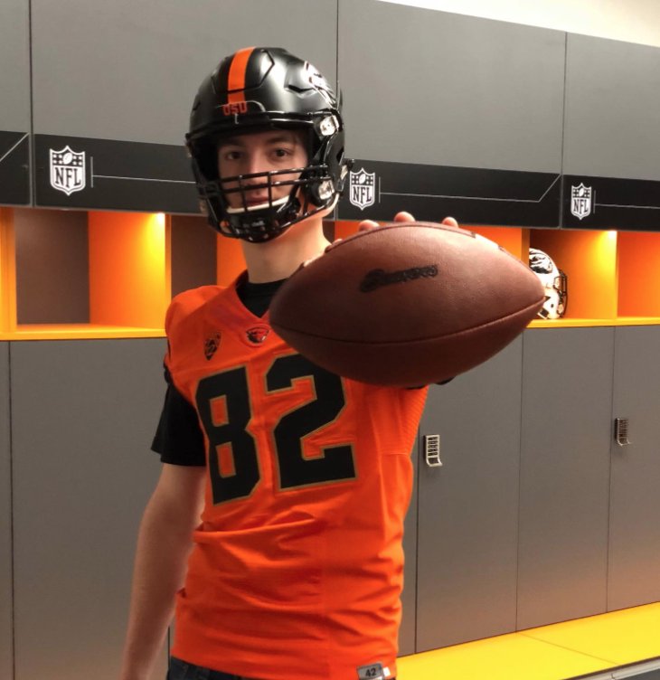 AndrewNemec's tweet photo. Marshfield DE/TE Cory Stover picked up an Oregon State offer during his visit this weekend. Stock rising! https://t.co/pNZrFCB2sp