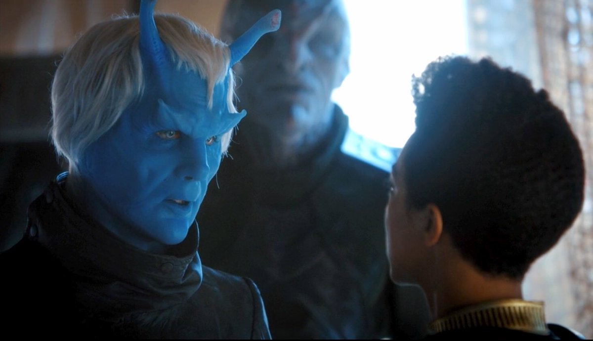 TrekkieDude's tweet photo. @karterhol @Sunglare @lazmarquez @albinokid @StarTrekRoom The only first we haven't seen yet is an alien captain. Fingers crossed for our blue bros in a main cast spot π€. My favorite species in Enterprise and a great design by #AlchemyStudios https://t.co/JkQkjZPTht
