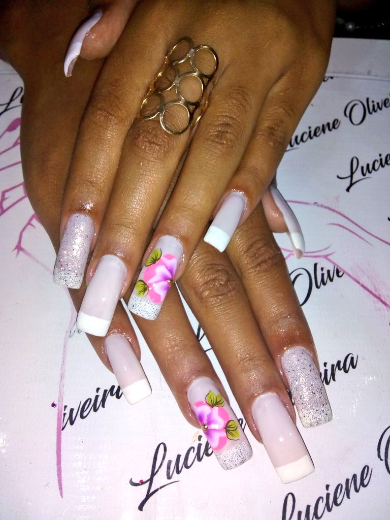 diabapravcs's tweet photo. Sextou né 😍😝💅 #amooo #mamisdeuamoral #ficoubabado #bemsimples https://t.co/wY1URtlxXG