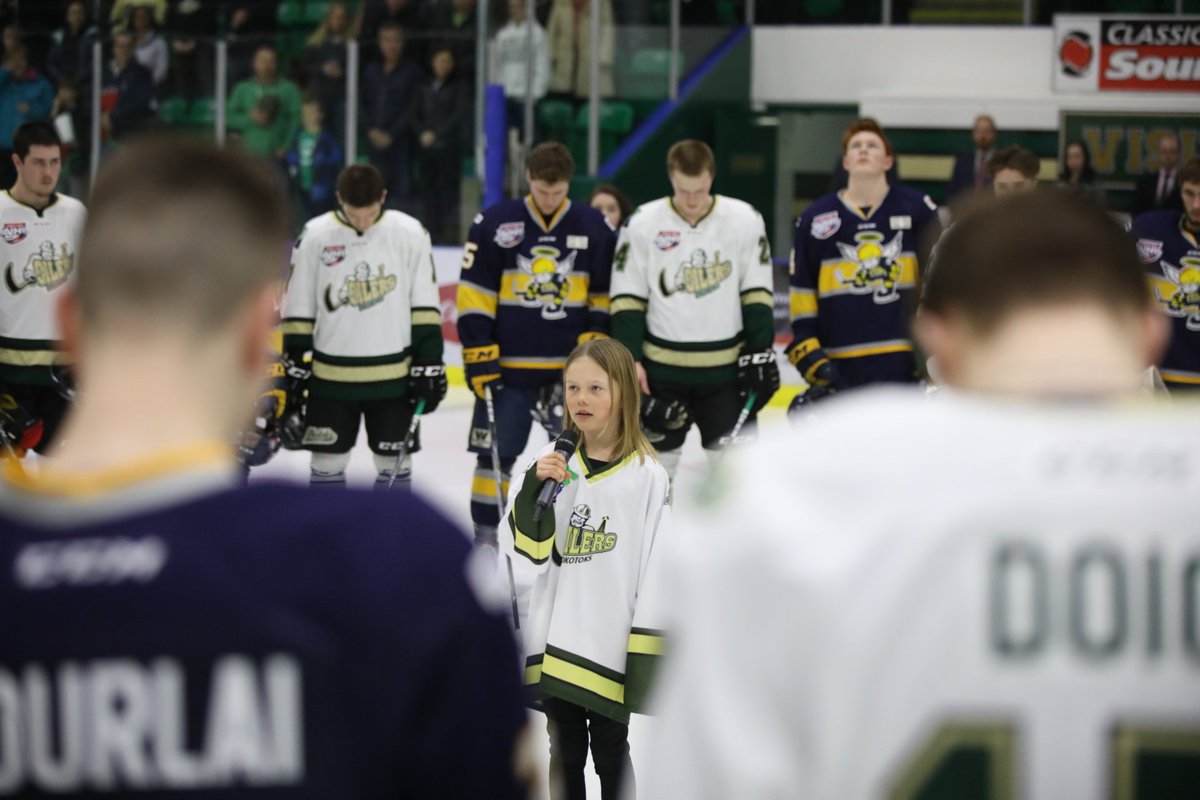 WesternWheel's tweet photo. Moving pre-game tribute as @OkotoksOilers and @sgsaints
stand side by side prior to #AJHL final Game 1 in #Okotoks
#HumboldtStrong https://t.co/0UFLChKJ1N
