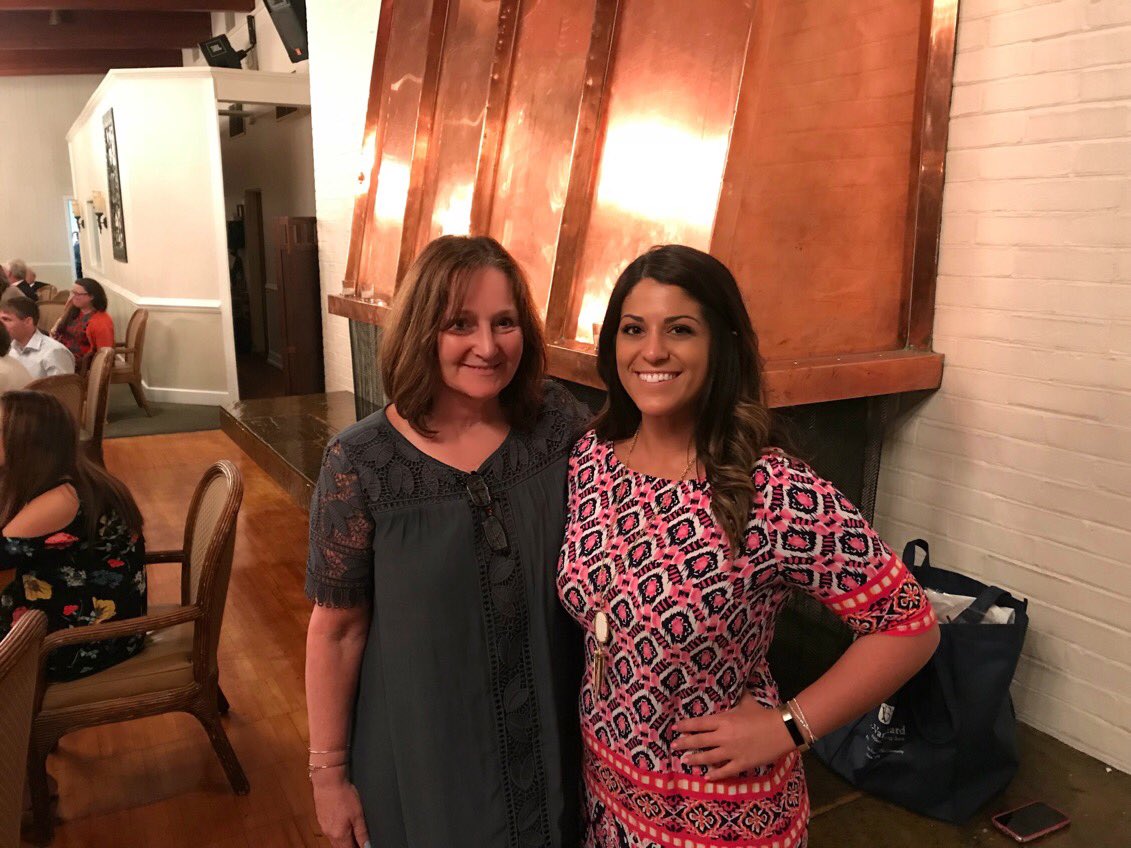 MrsGoArtGallery's tweet photo. Feeling so grateful tonight. I was honored as a teacher of the year nominee for the teacher oscars red carpet event. I am so lucky to work at Norwood! Thank you @DundalkChamber for hosting, @BaltCoPS and @NorwoodES 💙💙💙 https://t.co/ivJkzabK2X