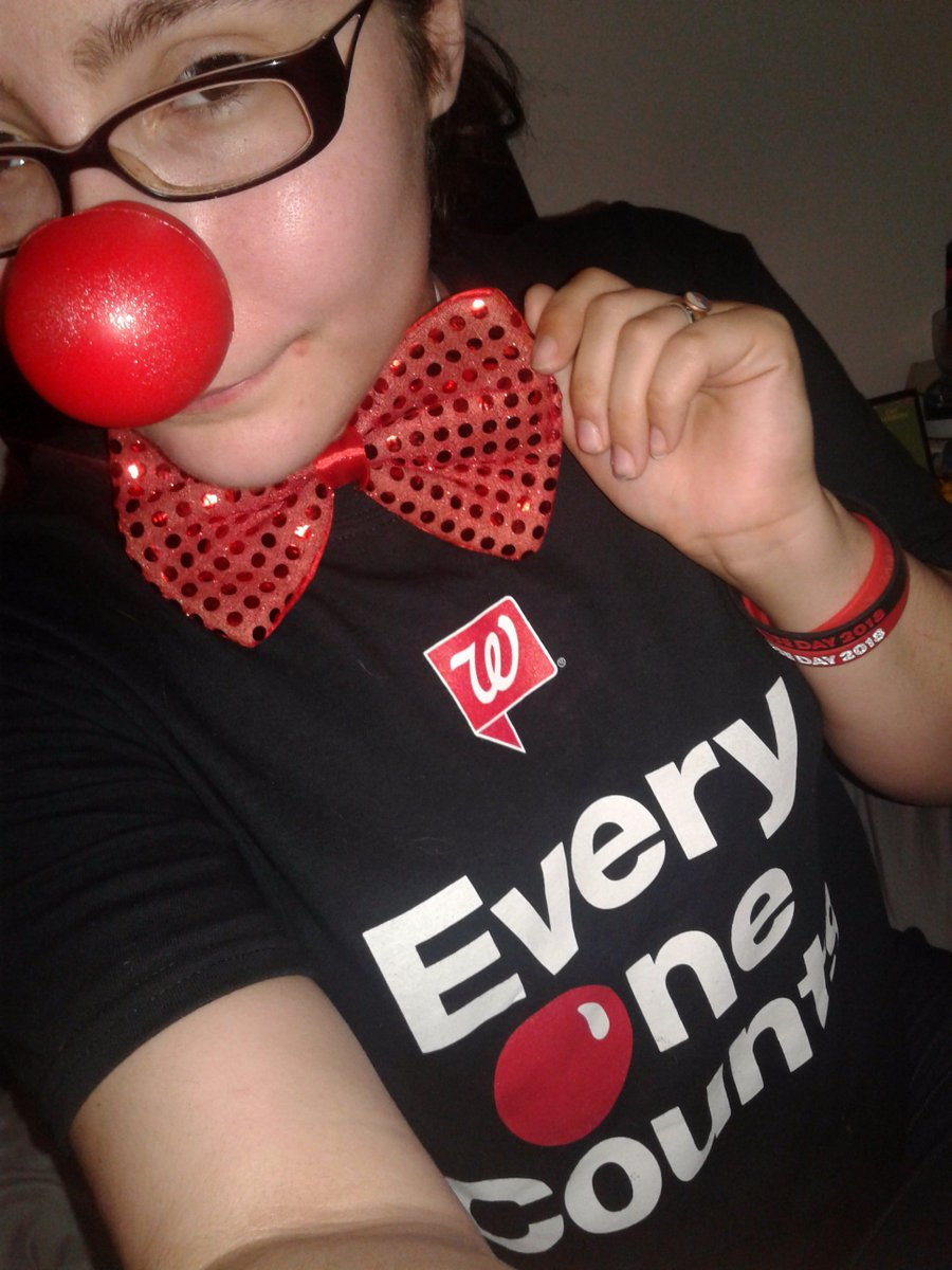 Alycia_chu's tweet photo. Just because I'm working overnight doesn't mean I can't have a little fun too! #Thirdshift #Redflair #RedNose
Gotta make sure we keep the sales up overnight at good ol' 4163!
@A15_Walgreens https://t.co/LeNB0kH6gq