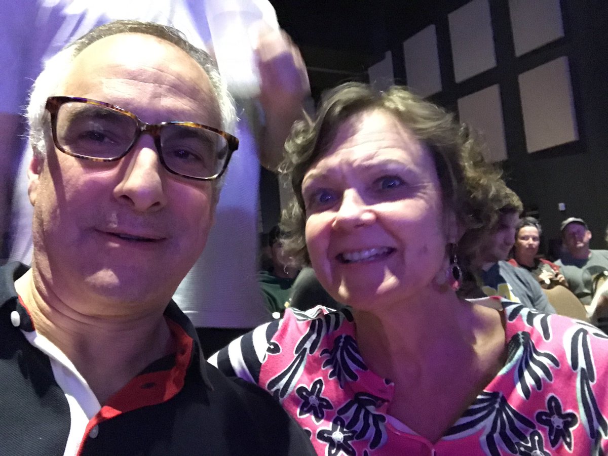 Old people tweeting #WinStarLive