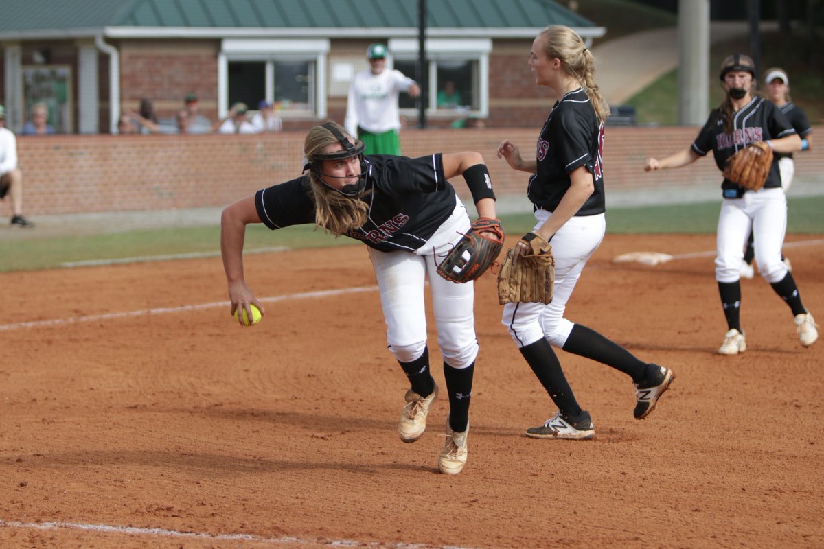 LambertSftBall's tweet photo. Happy 18th to our do-it-all senior legend @kkrupit. One of the most explosive players Lambert Softball has ever had the pleasure to watch &amp; what fun it was. Lucky that we get to continue to watch u grow at the next level Kass! Here's to a great birthday to an outstanding athlete! https://t.co/8ifunfurf3