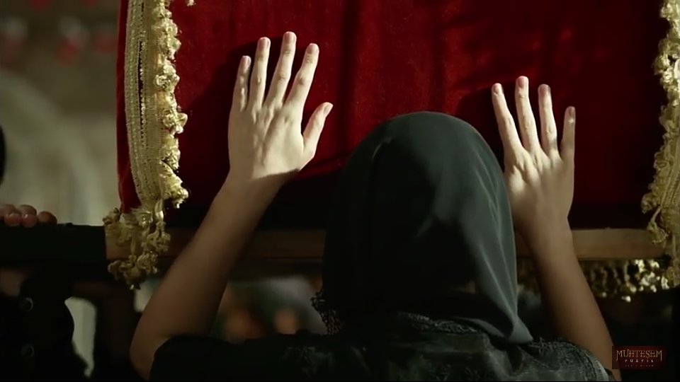 MihrimahArg's tweet photo. SURREM PARA SIEMPRE
#ElSultan https://t.co/6wnKDtGrXq