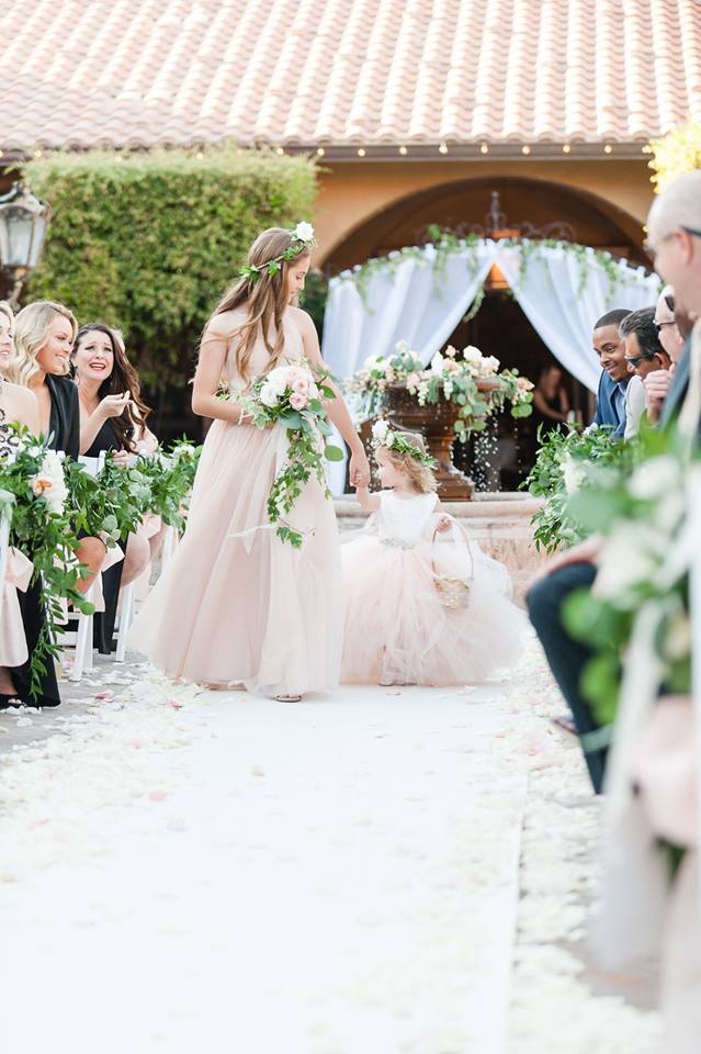 InsideWeddings tweet picture