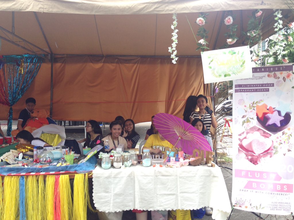 TitaniquePh's tweet photo. Last day!! Come and join us in our booth, Titanique! 💖✨#DropItWithConfidence #entrep2018 #aurora https://t.co/0oWWy9WUuY