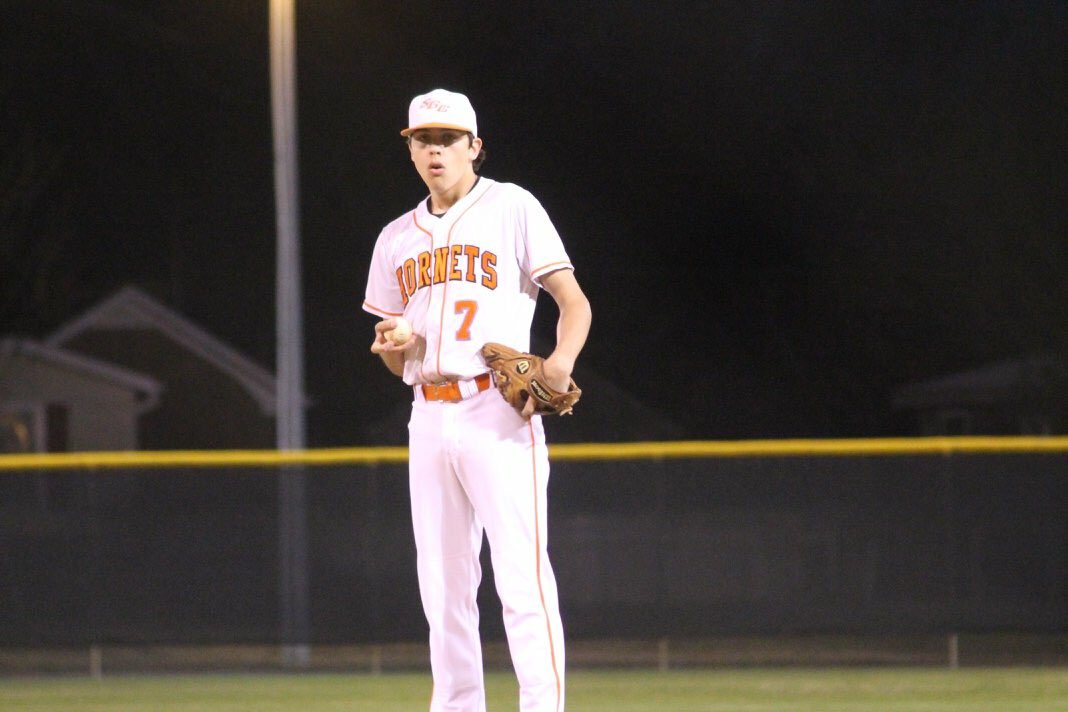 SGCBaseball's tweet photo. #HORNETSWIN 5-2 over McNairy Central and improve to 16-6-1. @willcorbin7 gets the win in relief giving up 1 run on 2 hits in 5IP. 

@LeviSchlesinger @Dylan_Robbins04 @dlevimoore14 and @trey_sherrill_5 all had 2 hits. @CarterDain had 2RBI. https://t.co/OUCk9ZcLQC