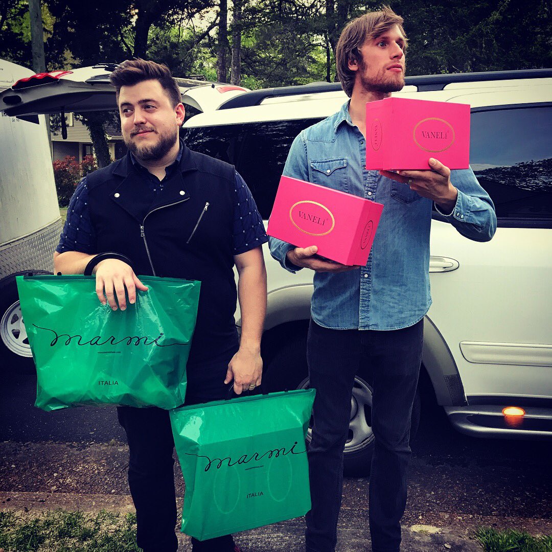 HanaLenaBand's tweet photo. Thanks to the @MSNNF for having us perform today! We are proud to be from Mississippi :) 
Also, scroll to see the guys carrying Hannah’s shoe bags. https://t.co/SoCIkq7z7X