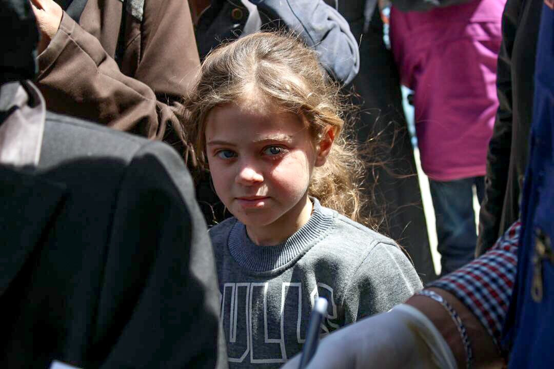preemptivelove's tweet photo. We cannot bomb our way to peace in #Syria. But we can choose what kind of people we want to be.

The kind who love anyway. Who show up &amp; serve &amp; give of ourselves to mend the wounds of war, unmake violence, &amp; help innocent families survive. 

https://t.co/xZVq2fjy31 https://t.co/aDdtue55HE