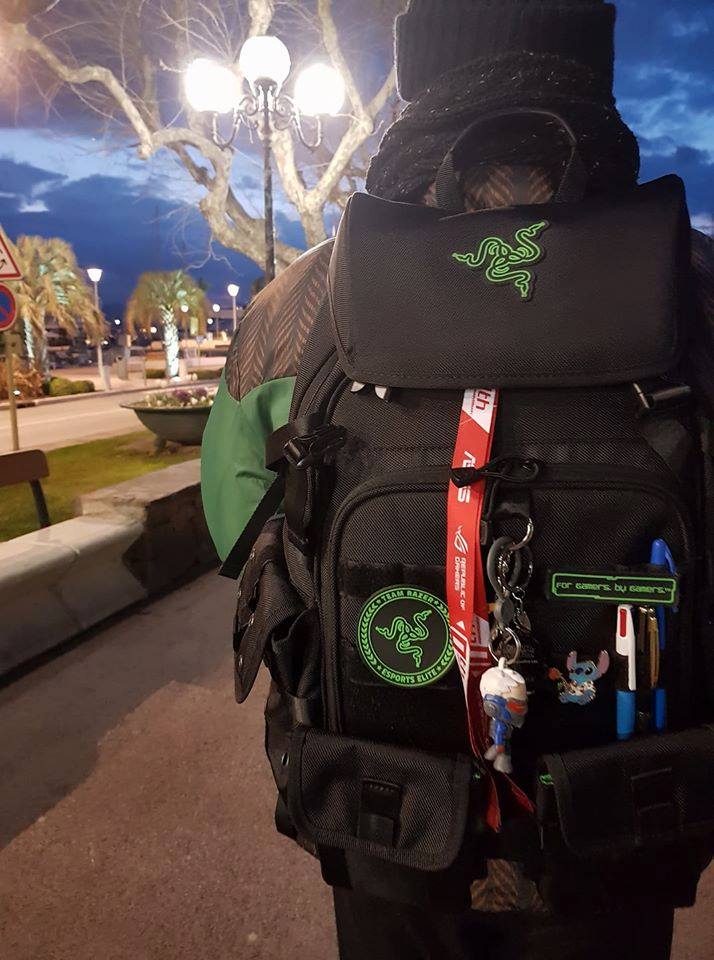 RazerLatino's tweet photo. Ya es viernes por la noche. ¿Cuál será la aventura de este fin de semana?
#RazerBackpack https://t.co/IWmg1NoQBT