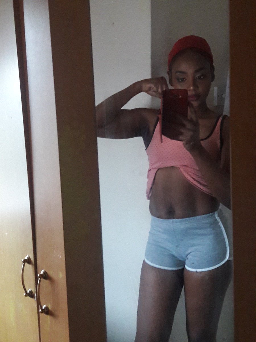 C34EVA's tweet photo. Mom of 3 where 😍😘❤🔥 #gains #fit #yogagirl https://t.co/XTPNUFMtWG