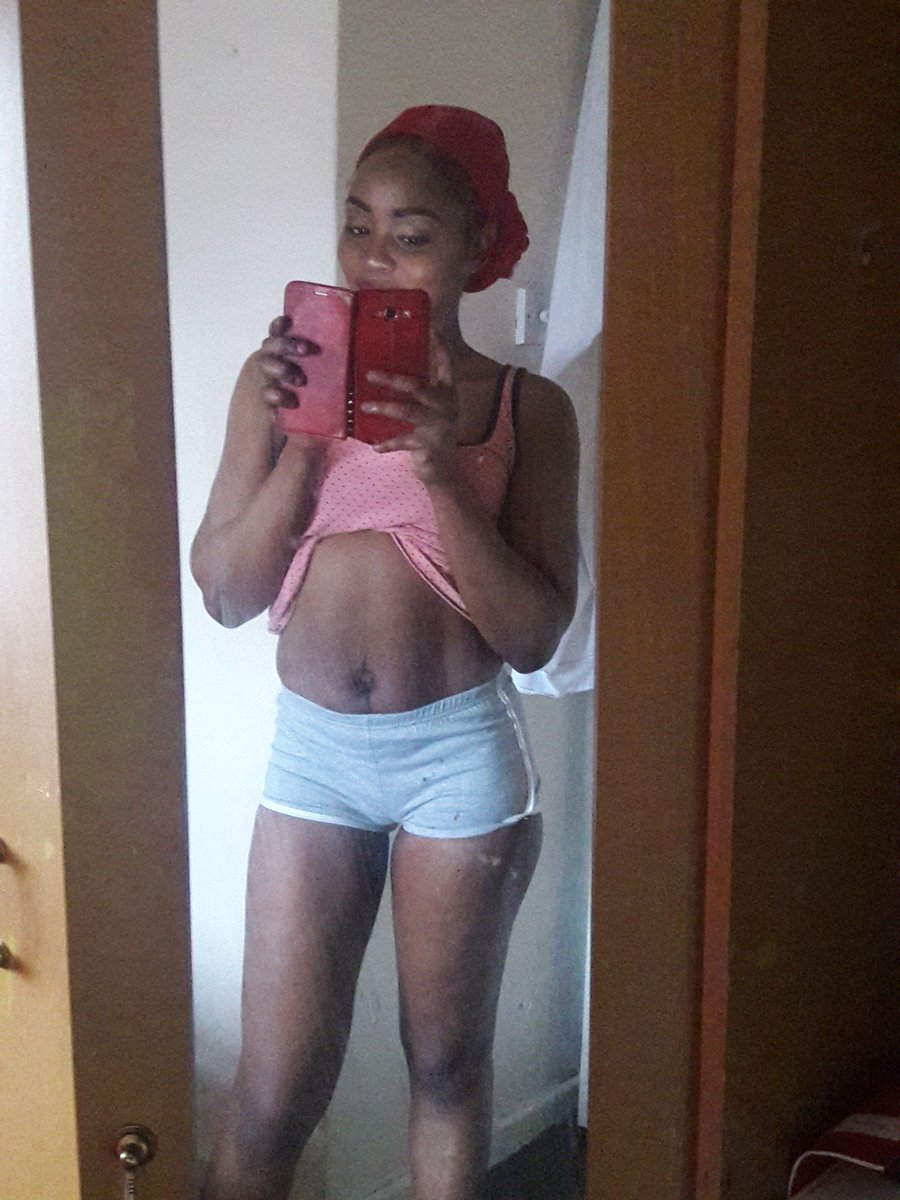 C34EVA's tweet photo. Mom of 3 where 😍😘❤🔥 #gains #fit #yogagirl https://t.co/XTPNUFMtWG