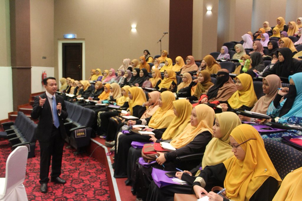 mppkuim's tweet photo. LIVE UPDATE : SEMINAR MAHASISWA PROGRESIF PERINGKAT KEBANGSAAN 2018

14 APRIL 2018 — BERTEMPAT DI AUDITORIUM SERI NEGERI, AYER KEROH MELAKA

#MPPKUIM1718
#SMPPK2018
#TEAMKUIM
#KUIMPILIHANBIJAK https://t.co/aoxheYRuzZ