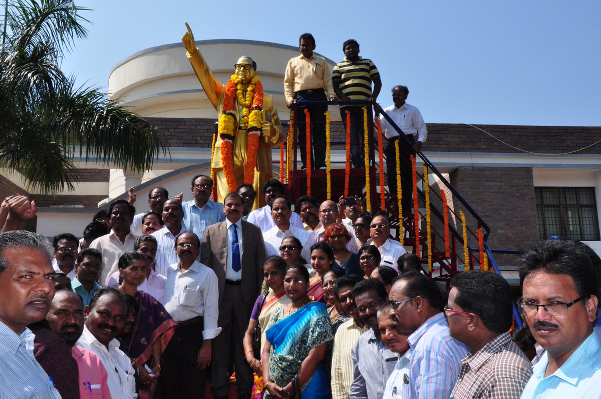 AUVC_OFFICIAL's tweet photo. 127th Birth Anniversary of the Architect of Indian Constitution, the Man of Era, Dr. Bhimrao Ramji Ambedkar, is celebrated in Andhra University on 14 April 2018. https://t.co/INwaCLs6dw