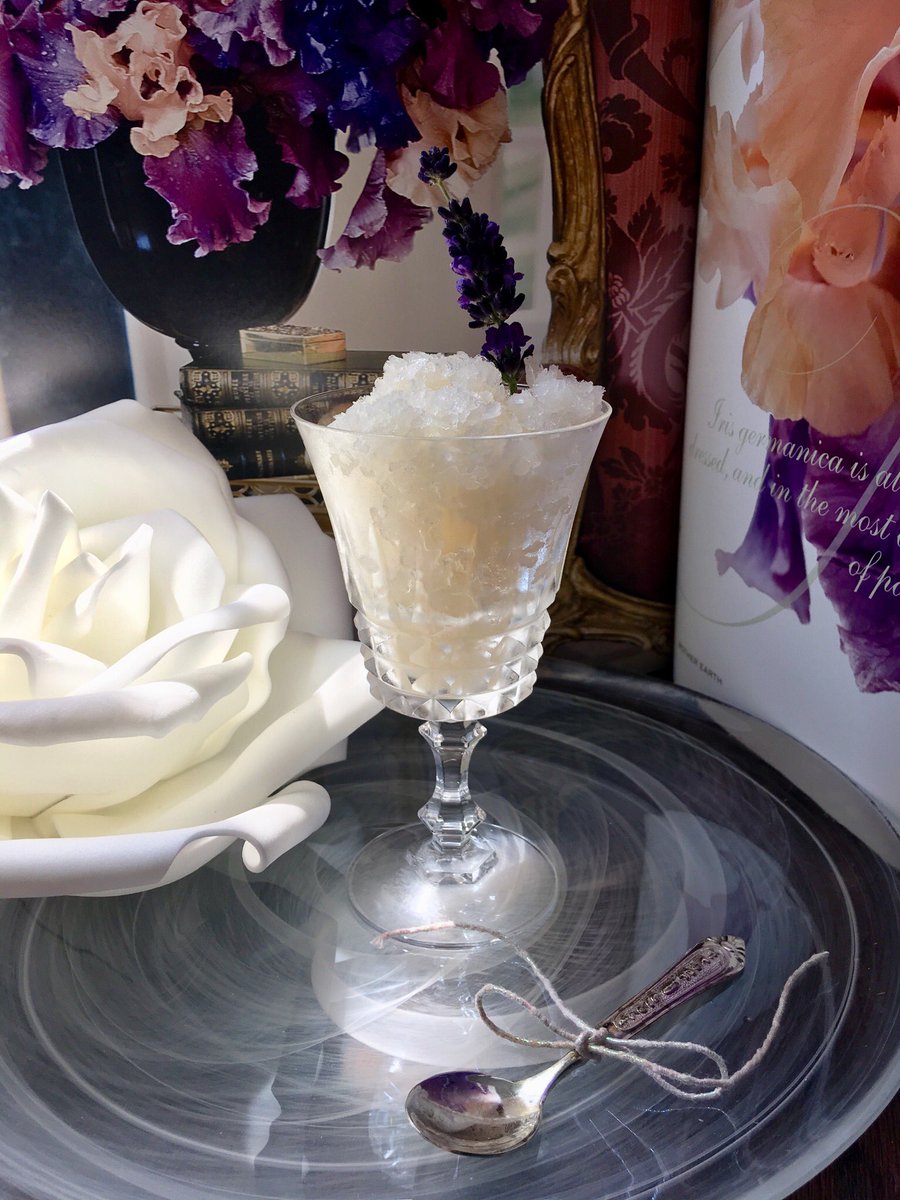 yvonnemdz's tweet photo. Jardesca Granita 🍇    @Jardesca @RenaissanceOrla @RenHotels #granita #California #aperitifwine #wine #lychee #lavender #lemon #desserts #drink #weekend #Hotel #cocktail #lounge https://t.co/ZbrxRRvGmU